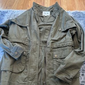 NEW Per se Brand Adirondack style jacket. Khaki. Size large.